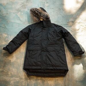 ▪️LAND’S END: Boy size M, black long sleeve puffer coat w/furry hood & pockets▪️